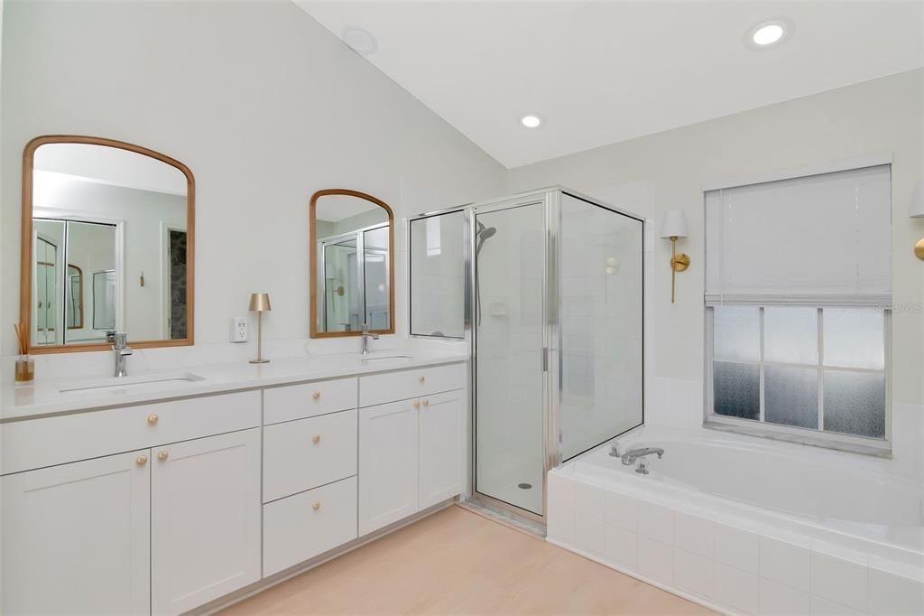 Active With Contract: $599,900 (4 beds, 2 baths, 1890 Square Feet)