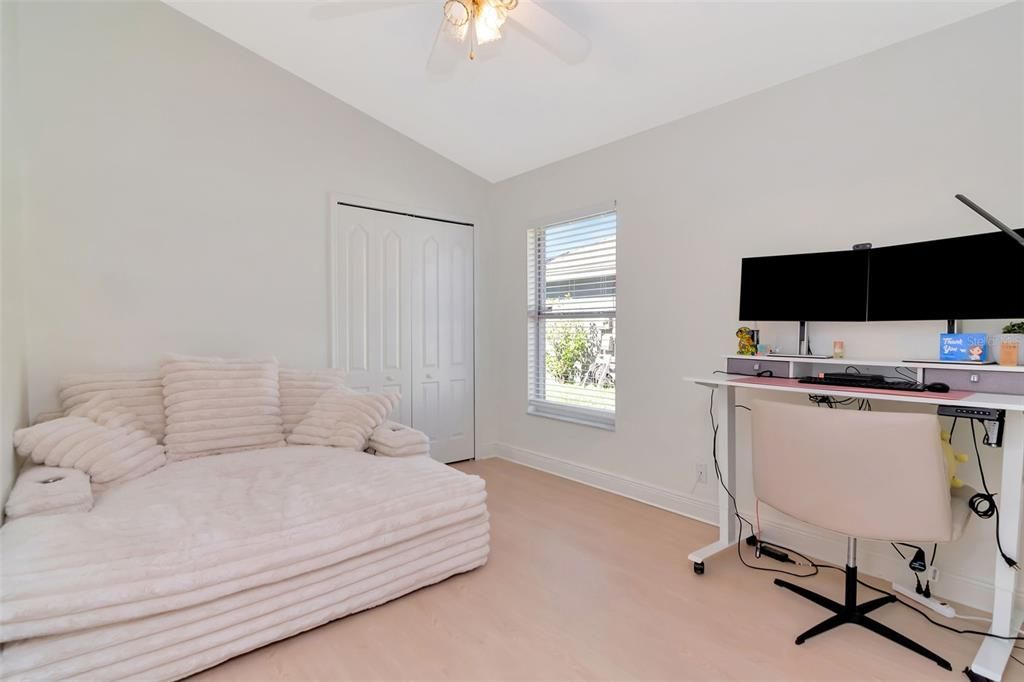 Active With Contract: $599,900 (4 beds, 2 baths, 1890 Square Feet)