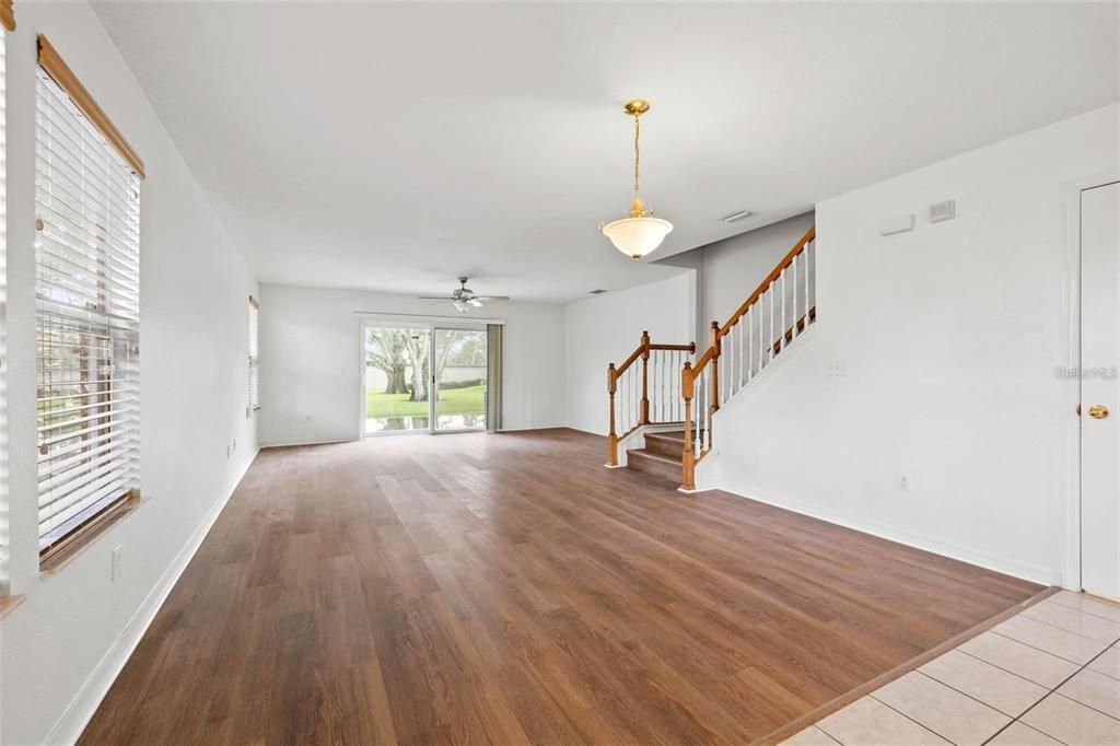 Под контрактом: $2,400 (3 спален, 2 ванн, 1429 Квадратных фут)