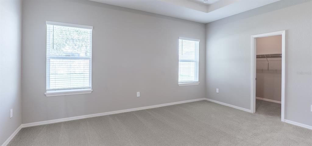 Activo con contrato: $376,900 (4 camas, 2 baños, 2029 Pies cuadrados)