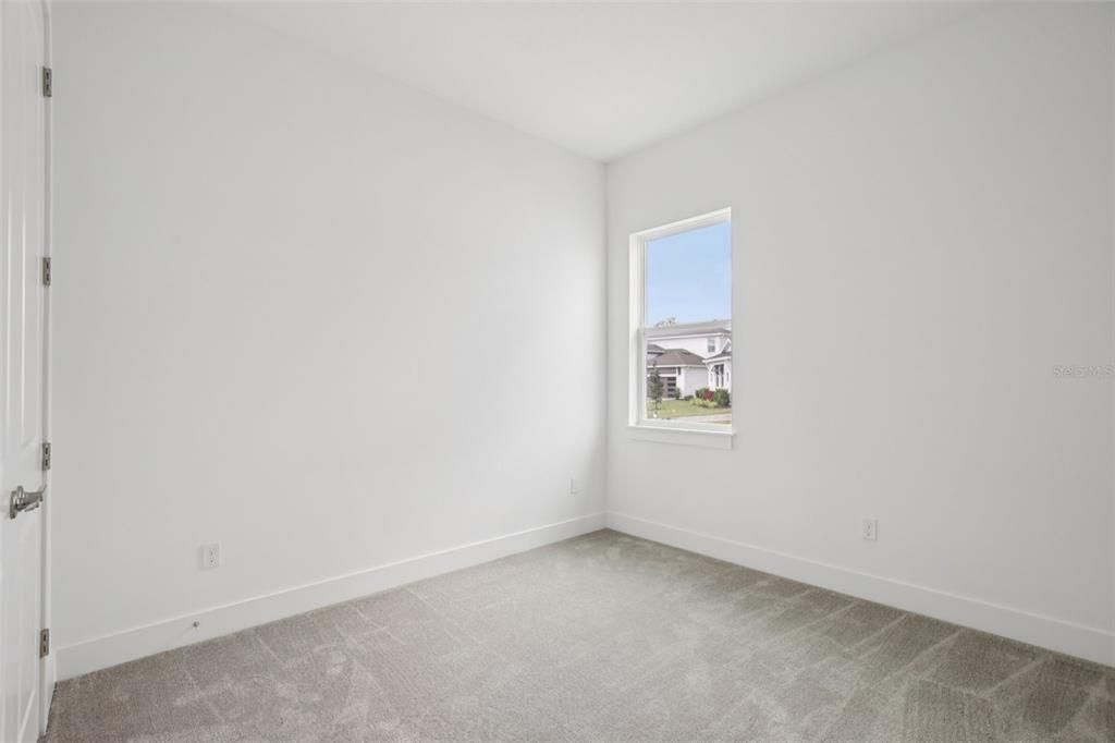 For Sale: $759,990 (6 beds, 4 baths, 3726 Square Feet)