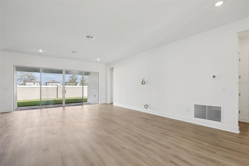 For Sale: $759,990 (6 beds, 4 baths, 3726 Square Feet)