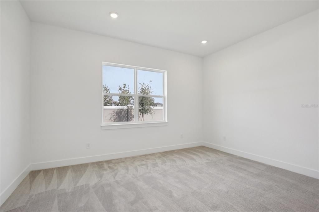 For Sale: $759,990 (6 beds, 4 baths, 3726 Square Feet)