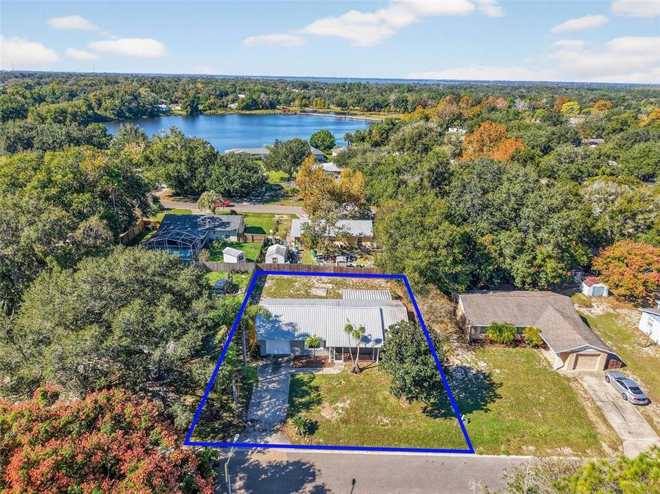 合同活跃: $250,000 (2 贝兹, 2 浴室, 1106 平方英尺)