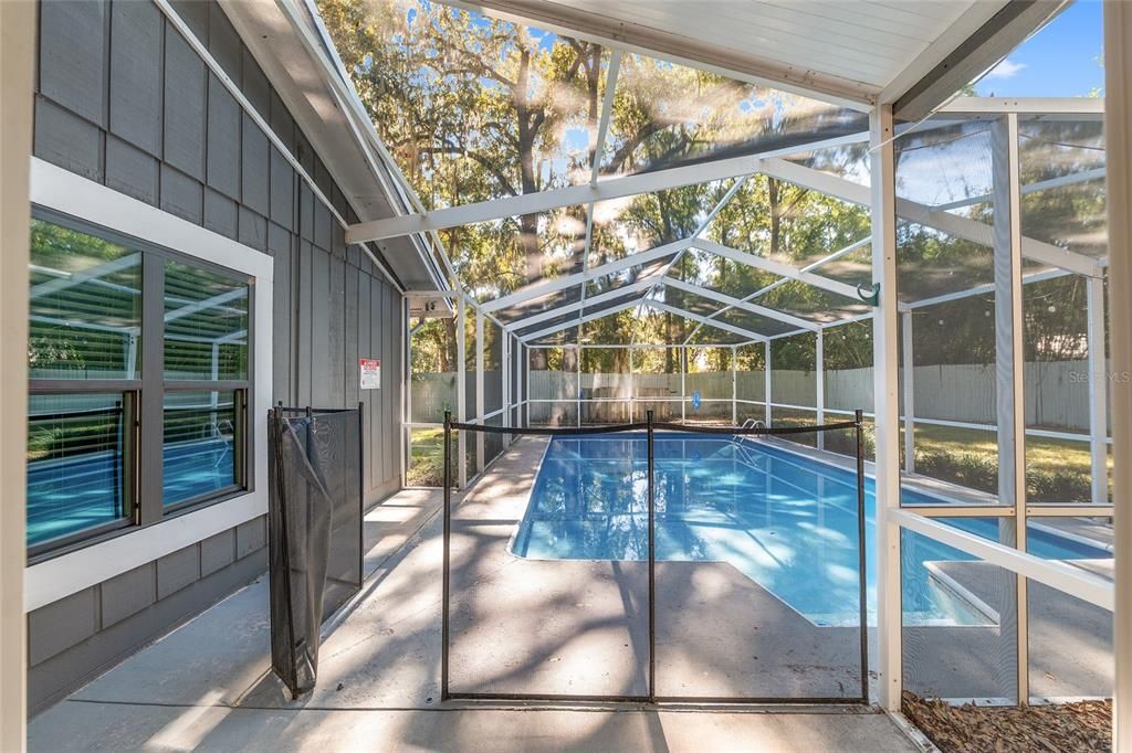 Active With Contract: $424,900 (3 beds, 2 baths, 2036 Square Feet)