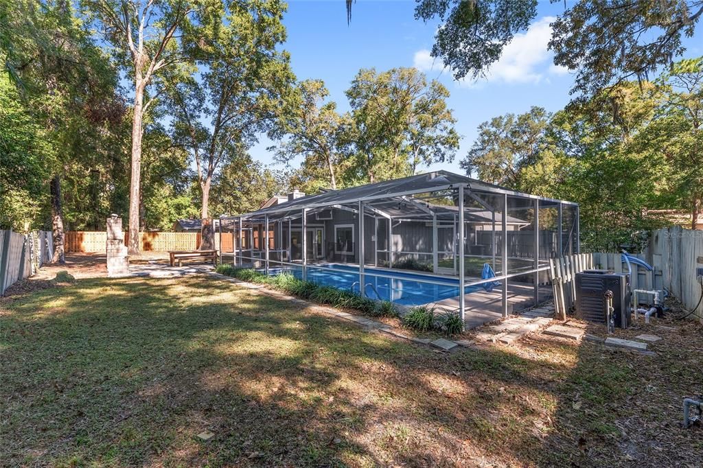 Active With Contract: $424,900 (3 beds, 2 baths, 2036 Square Feet)