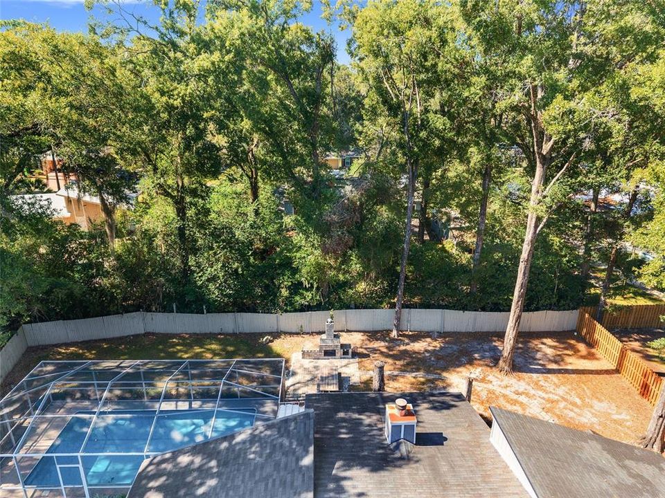 Active With Contract: $424,900 (3 beds, 2 baths, 2036 Square Feet)