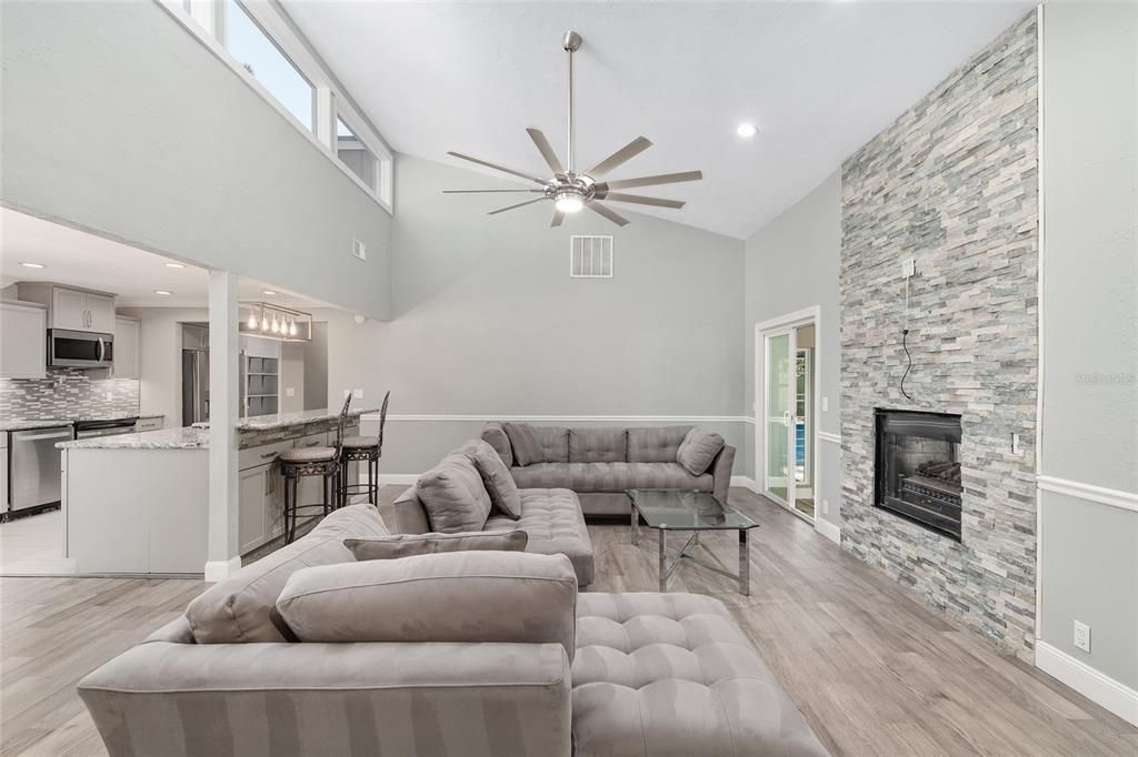 Active With Contract: $424,900 (3 beds, 2 baths, 2036 Square Feet)