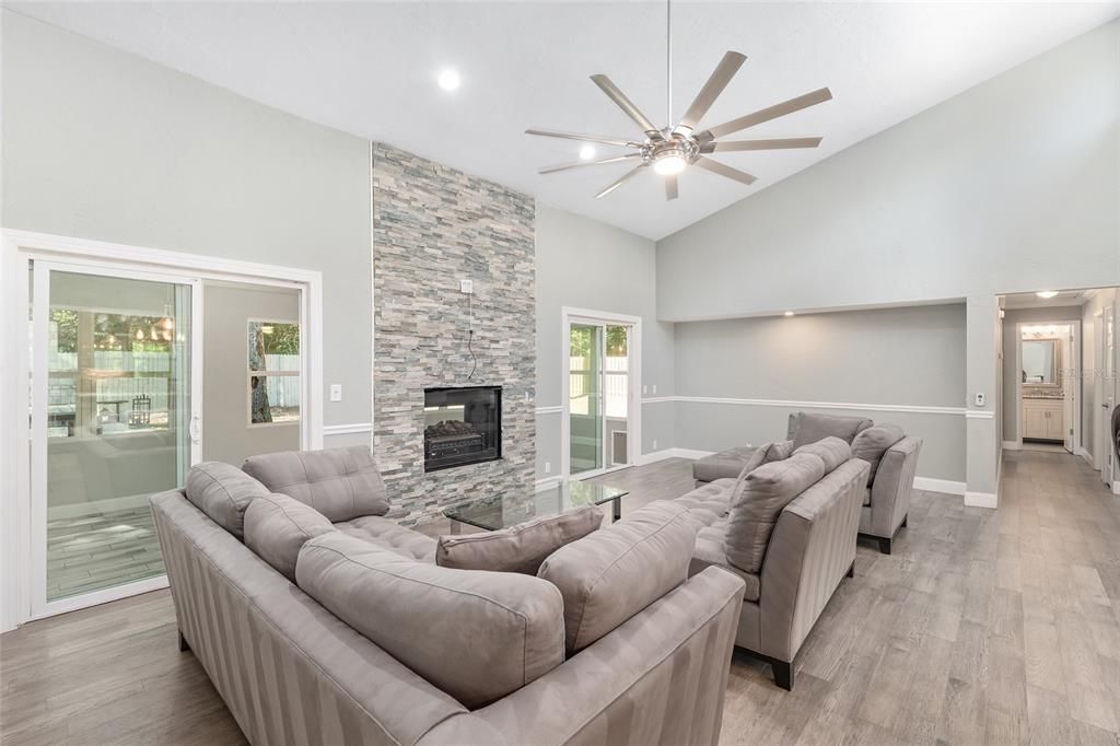 Active With Contract: $424,900 (3 beds, 2 baths, 2036 Square Feet)