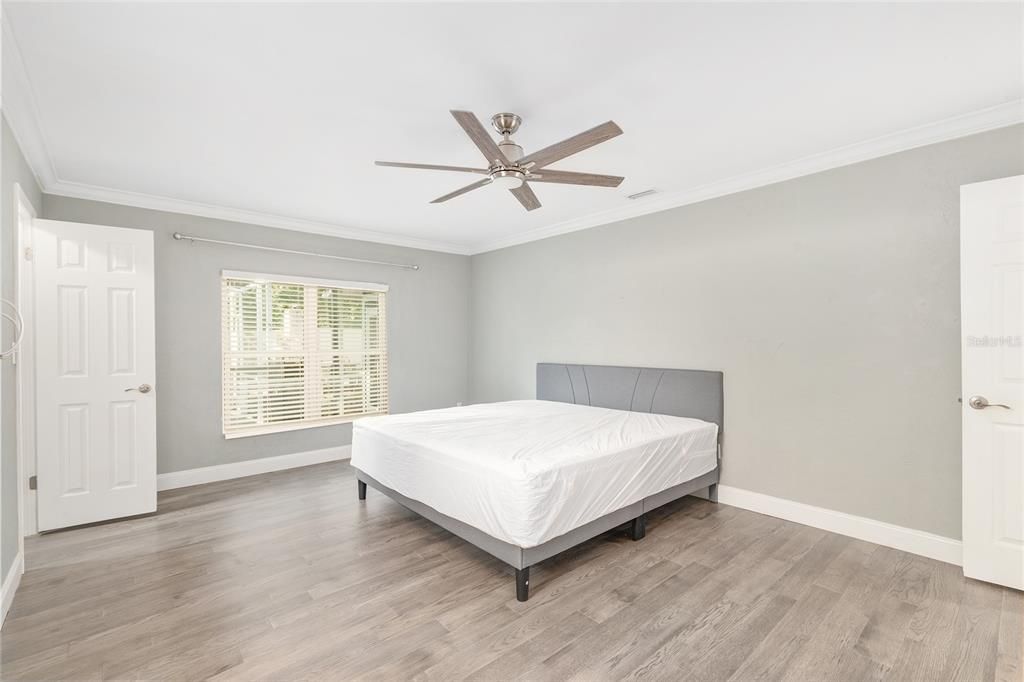 Active With Contract: $424,900 (3 beds, 2 baths, 2036 Square Feet)