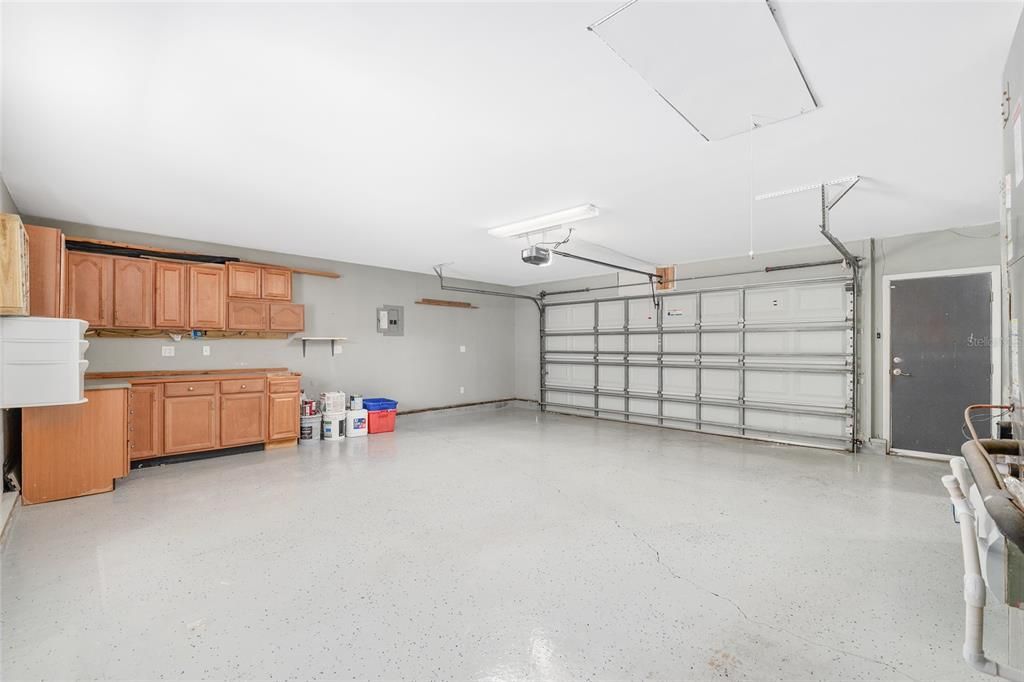 Active With Contract: $424,900 (3 beds, 2 baths, 2036 Square Feet)