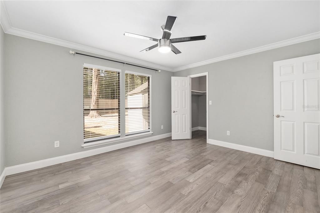 Active With Contract: $424,900 (3 beds, 2 baths, 2036 Square Feet)