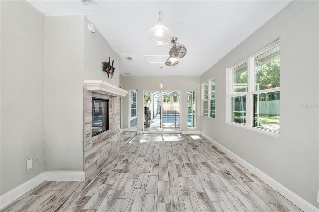 Active With Contract: $424,900 (3 beds, 2 baths, 2036 Square Feet)