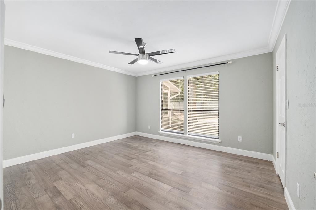 Active With Contract: $424,900 (3 beds, 2 baths, 2036 Square Feet)