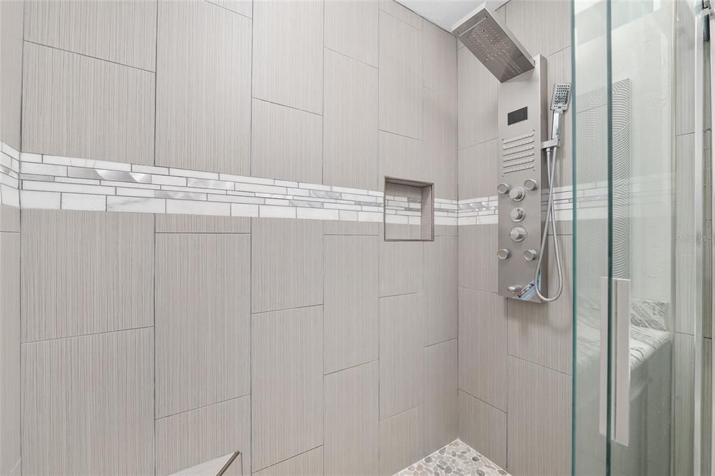 Active With Contract: $424,900 (3 beds, 2 baths, 2036 Square Feet)