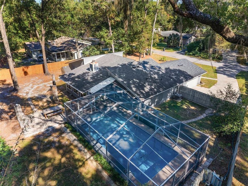 Active With Contract: $424,900 (3 beds, 2 baths, 2036 Square Feet)