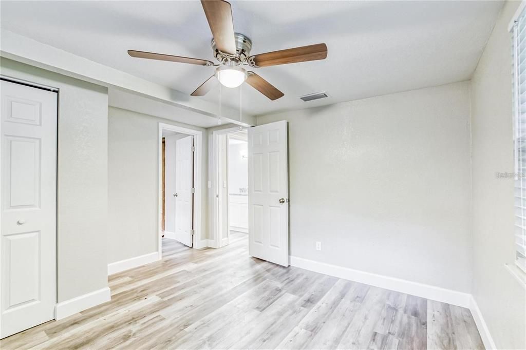 En Venta: $324,900 (4 camas, 1 baños, 982 Pies cuadrados)