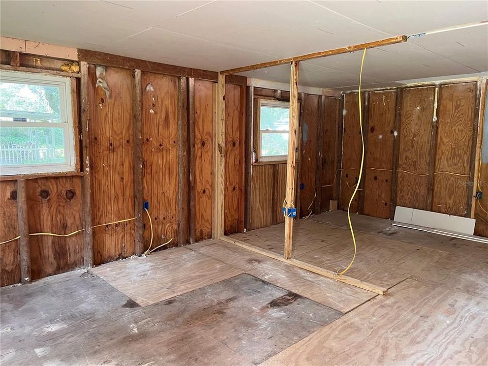 En Venta: $324,900 (4 camas, 1 baños, 982 Pies cuadrados)