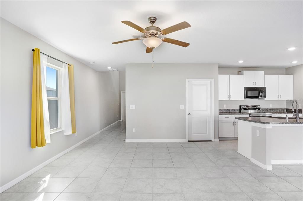 Active With Contract: $375,000 (4 beds, 2 baths, 1870 Square Feet)