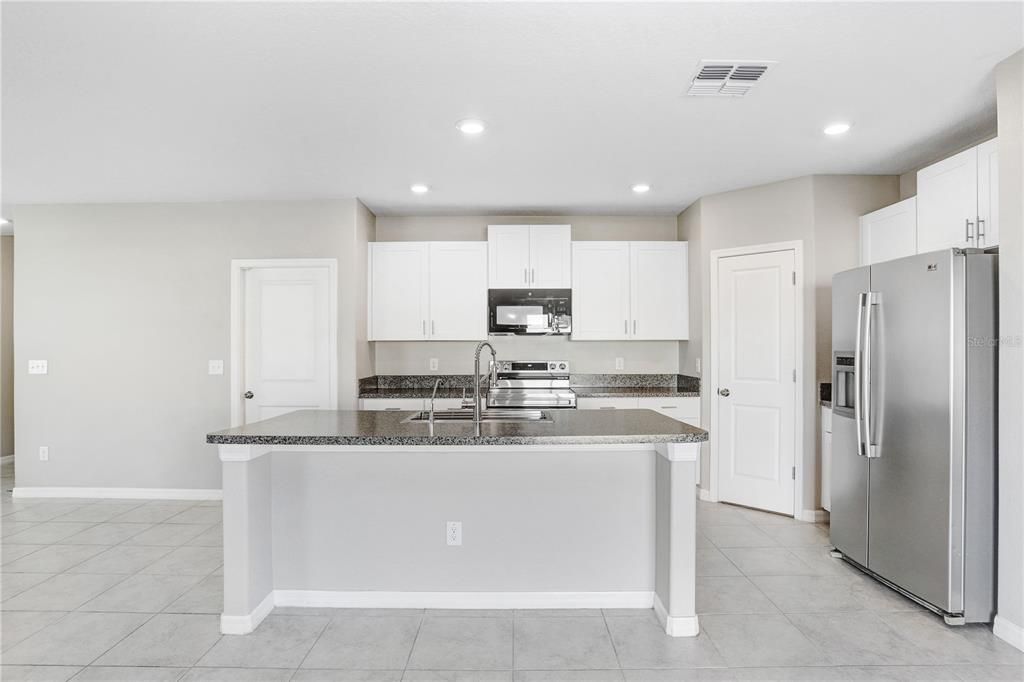 Active With Contract: $375,000 (4 beds, 2 baths, 1870 Square Feet)