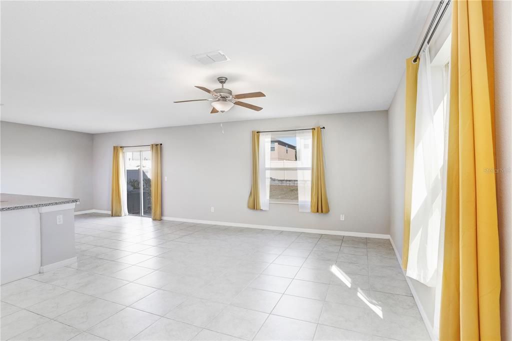 Active With Contract: $375,000 (4 beds, 2 baths, 1870 Square Feet)