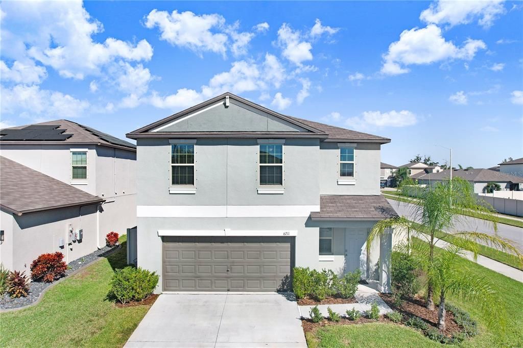 Active With Contract: $375,000 (4 beds, 2 baths, 1870 Square Feet)