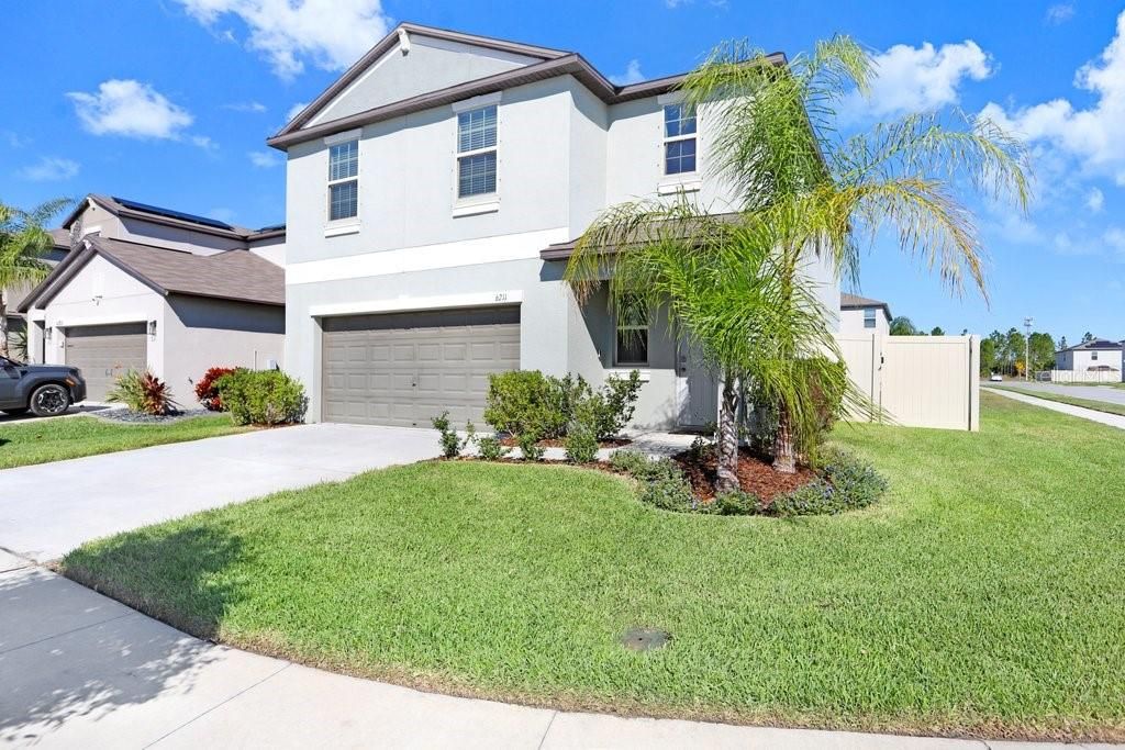 Active With Contract: $375,000 (4 beds, 2 baths, 1870 Square Feet)