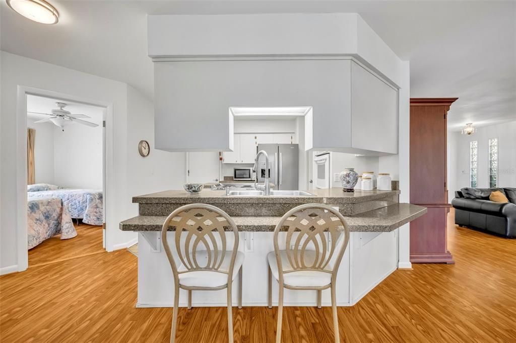 待售: $250,000 (3 贝兹, 2 浴室, 1600 平方英尺)