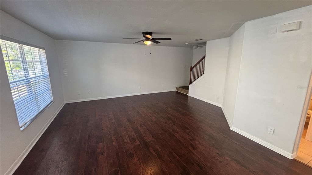 En Renta: $1,800 (3 camas, 2 baños, 1408 Pies cuadrados)