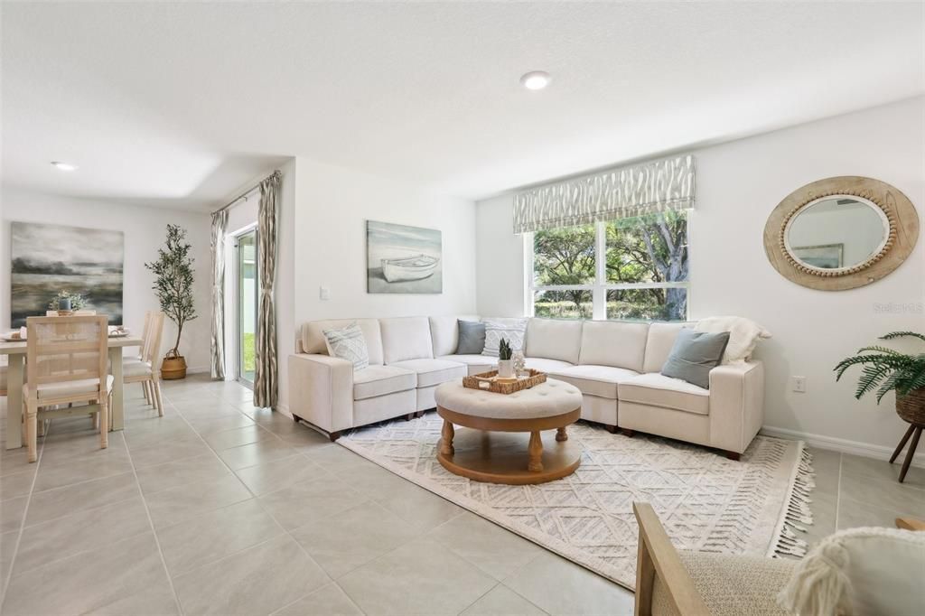 En Venta: $319,990 (4 camas, 2 baños, 1774 Pies cuadrados)