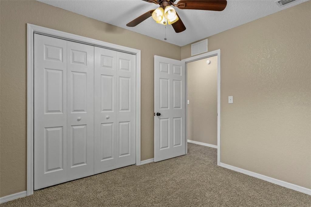 待售: $208,000 (3 贝兹, 2 浴室, 1147 平方英尺)