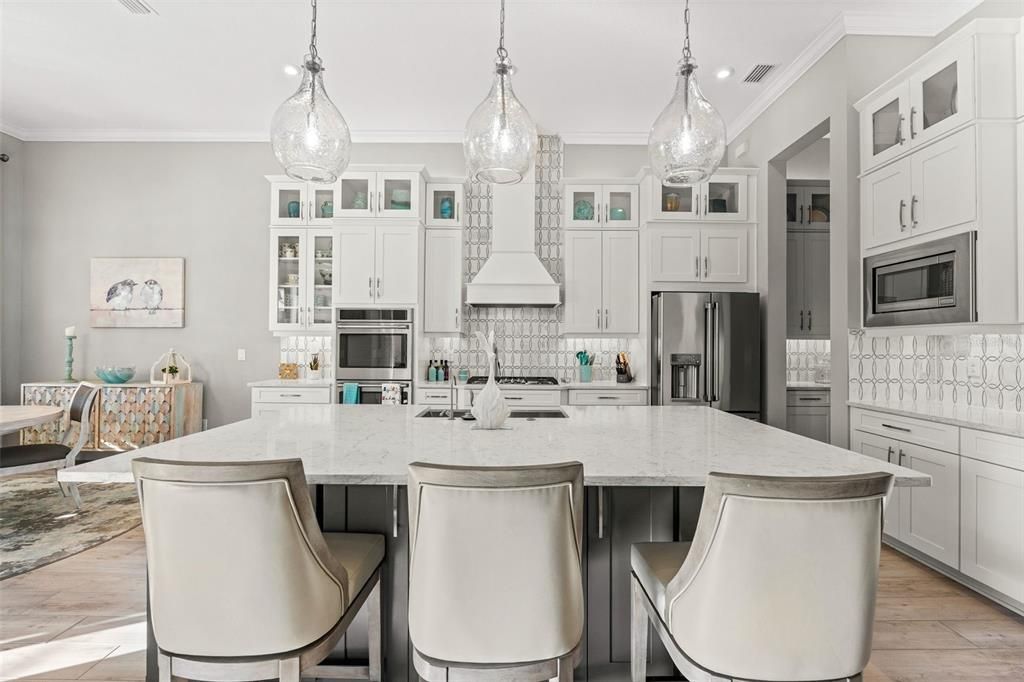 En Venta: $1,950,000 (3 camas, 3 baños, 3058 Pies cuadrados)