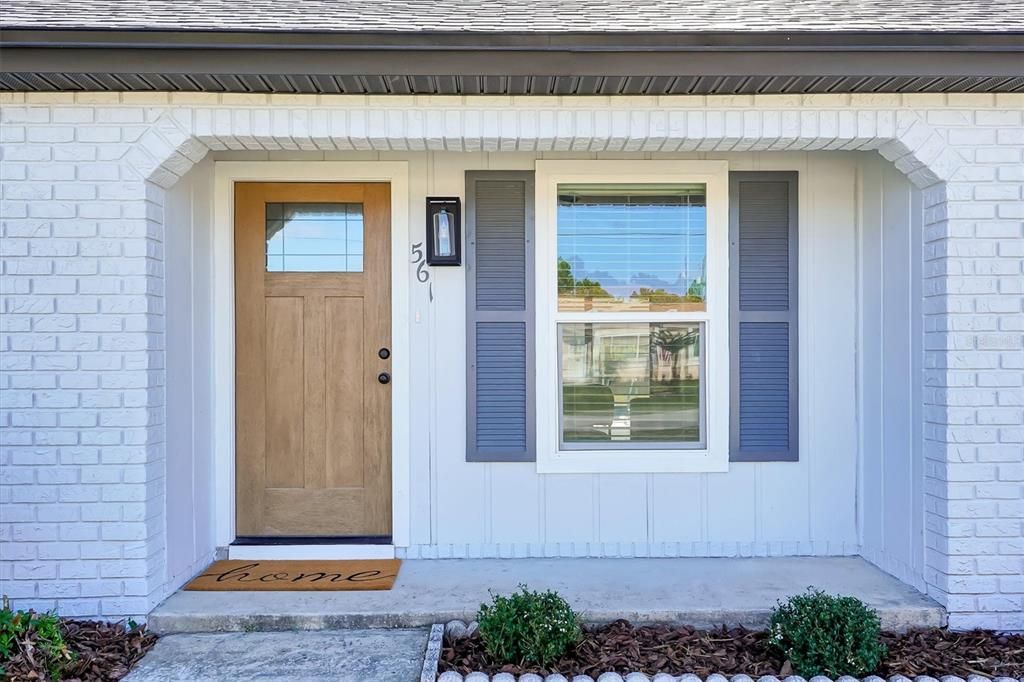 合同活跃: $329,900 (3 贝兹, 2 浴室, 1168 平方英尺)