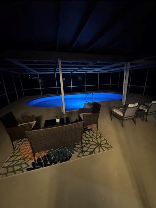 合同活跃: $329,900 (3 贝兹, 2 浴室, 1168 平方英尺)