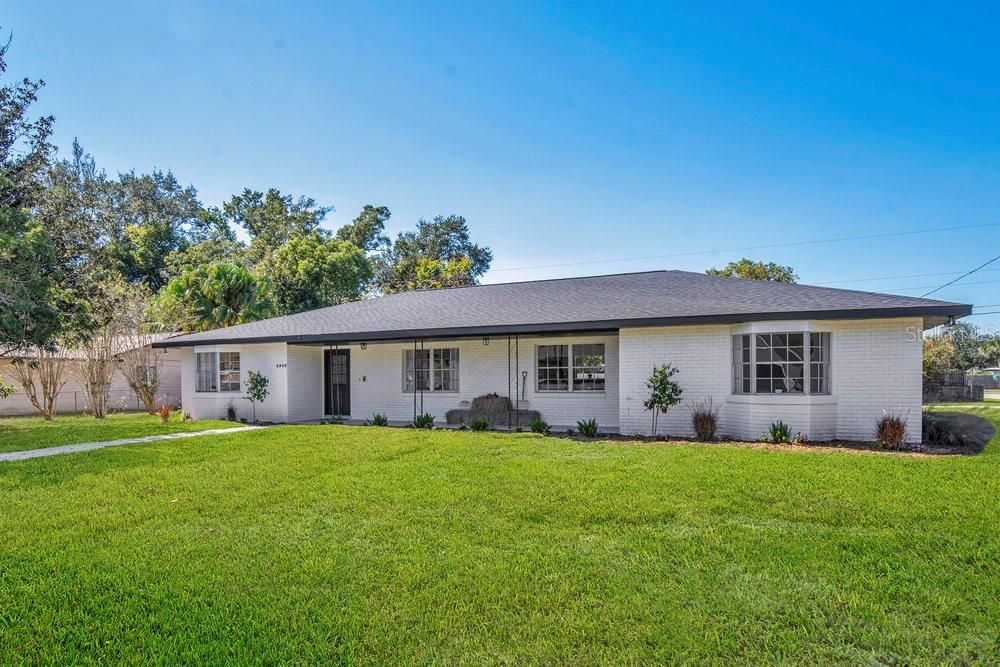 Active With Contract: $369,900 (3 beds, 2 baths, 2197 Square Feet)