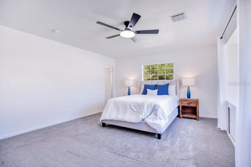 Active With Contract: $369,900 (3 beds, 2 baths, 2197 Square Feet)