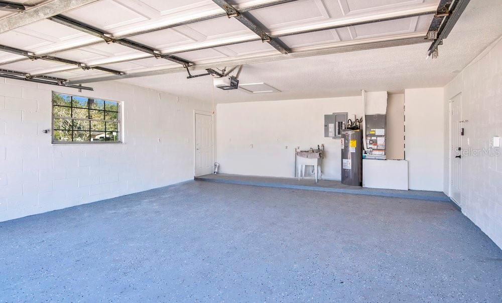 Active With Contract: $369,900 (3 beds, 2 baths, 2197 Square Feet)