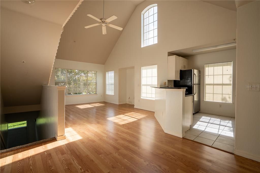 For Rent: $1,900 (2 beds, 2 baths, 1255 Square Feet)