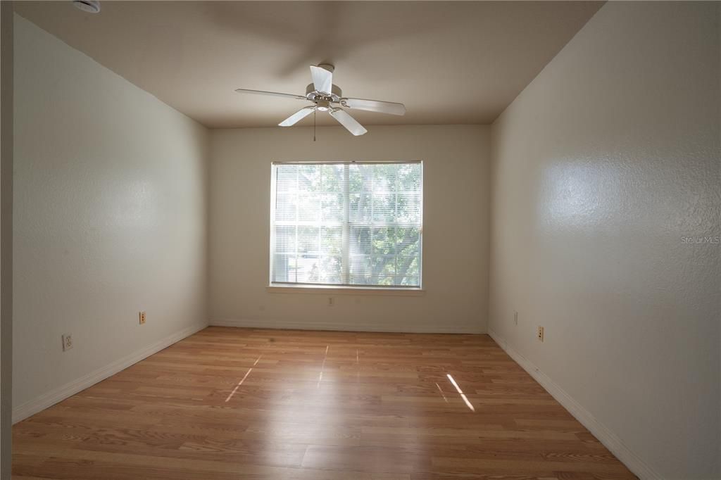 For Rent: $1,900 (2 beds, 2 baths, 1255 Square Feet)