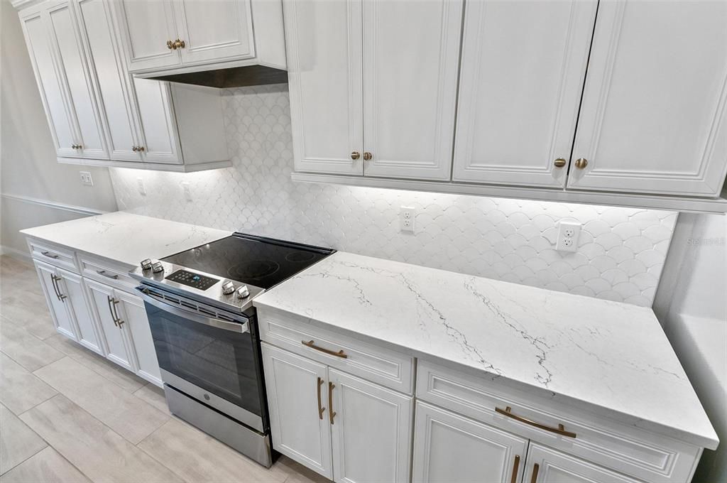 В аренду: $3,600 (3 спален, 3 ванн, 1845 Квадратных фут)