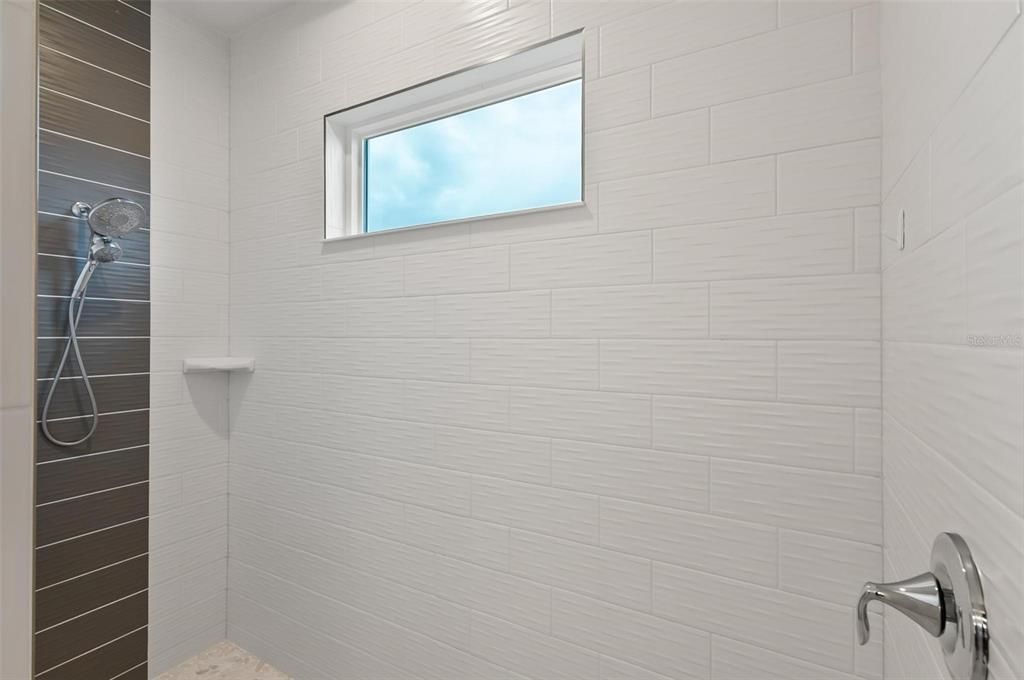 В аренду: $3,600 (3 спален, 3 ванн, 1845 Квадратных фут)