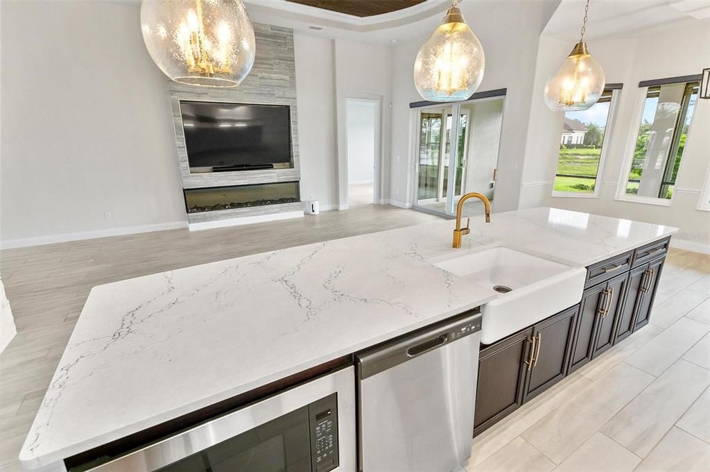 В аренду: $3,600 (3 спален, 3 ванн, 1845 Квадратных фут)