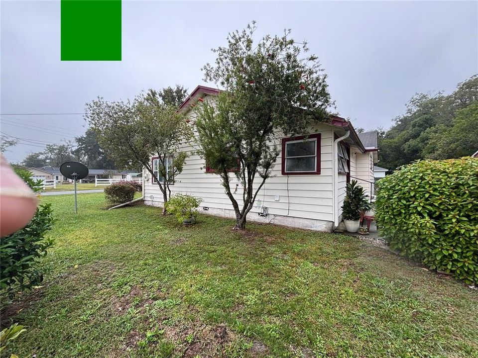 Activo con contrato: $155,000 (3 camas, 2 baños, 1449 Pies cuadrados)