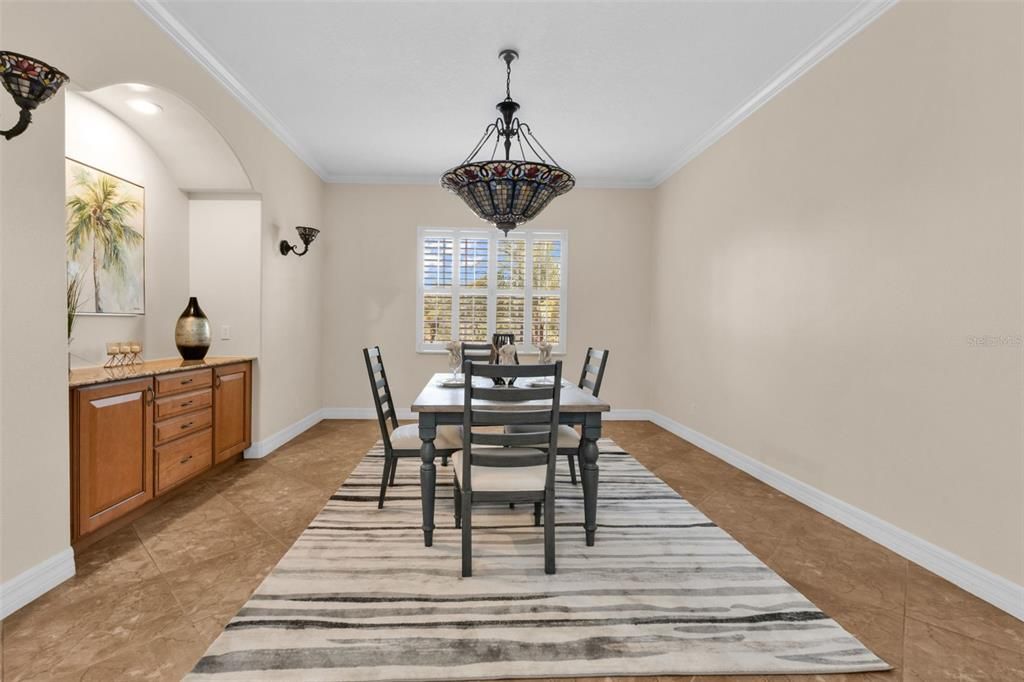 For Sale: $1,100,000 (5 beds, 4 baths, 5761 Square Feet)