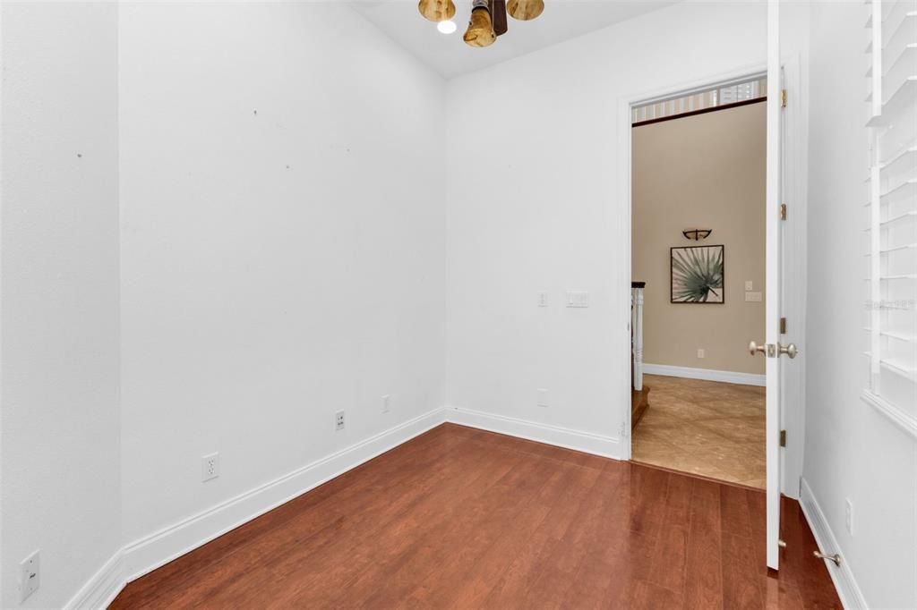 For Sale: $1,100,000 (5 beds, 4 baths, 5761 Square Feet)