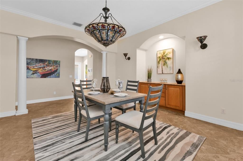 For Sale: $1,100,000 (5 beds, 4 baths, 5761 Square Feet)