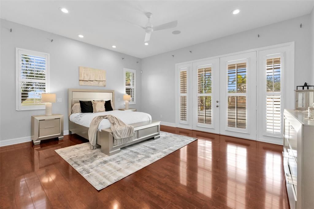 For Sale: $1,100,000 (5 beds, 4 baths, 5761 Square Feet)