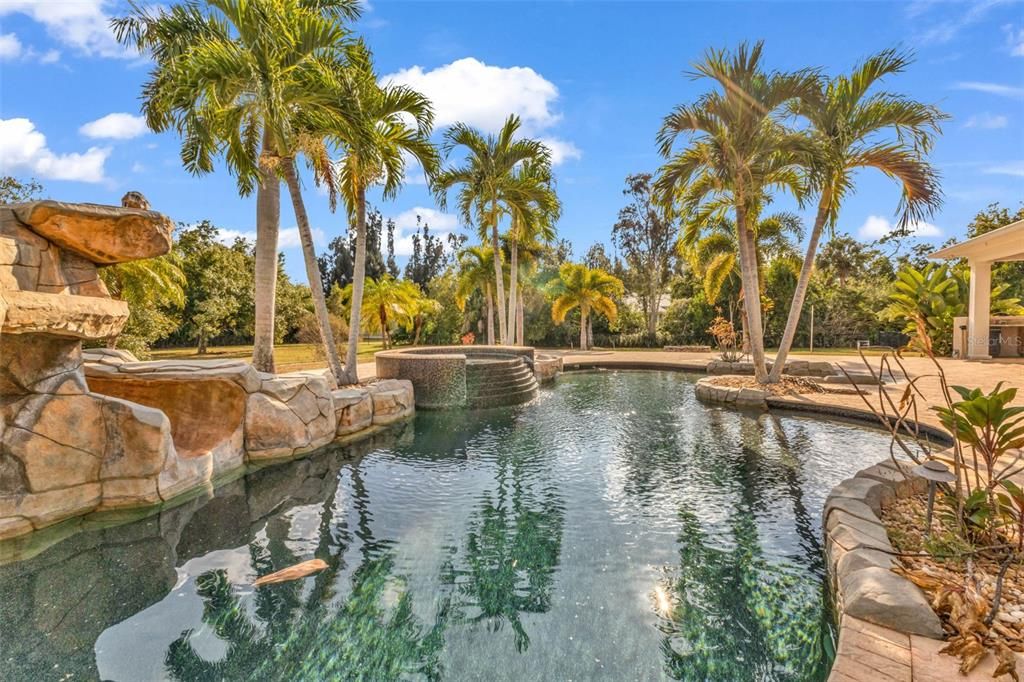 For Sale: $1,100,000 (5 beds, 4 baths, 5761 Square Feet)