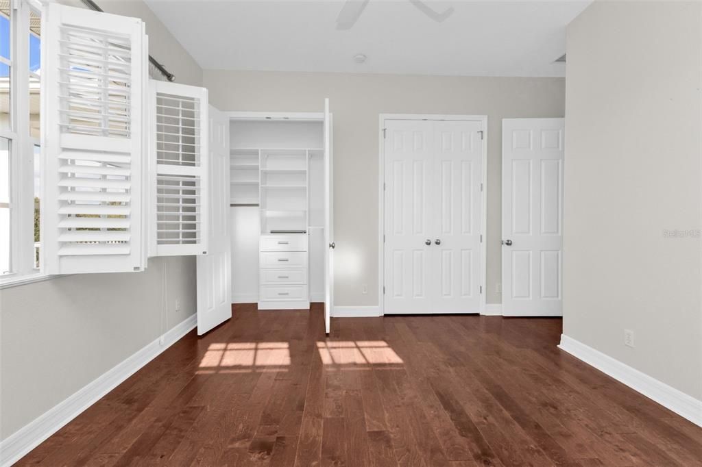 For Sale: $1,100,000 (5 beds, 4 baths, 5761 Square Feet)