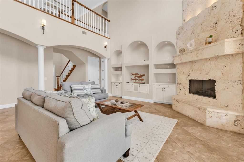 For Sale: $1,100,000 (5 beds, 4 baths, 5761 Square Feet)